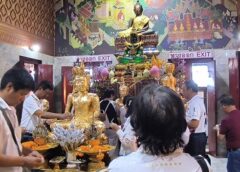 นครนายก – นักท่องเที่ยวเข้าส่องเลขเด็ดอ่างน้ำมนต์วัดหลวงพ่อปากแดง พร้อมขอพร โชคลาภ ธุรกิจ หน้าที่การงาน ใกล้วันหวยออก