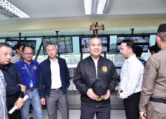 ปทุมธานี- รัฐมนตรีว่าการกระทรวงยุติธรรม และ พล.ต.อ.ธัชชัยฯ รอง ผบ.ตร. ตรวจคลังน้ำมันลำลูกกา เร่งแก้ปัญหาภาวะน้ำมันเชื้อเพลิงในประเทศ