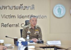 “พล.ต.อ.ธัชชัยฯ” ร่วมมือสถานทูต-ตำรวจจีน ช่วยเหลือ 4 ชาวจีน ถูกหลอกลวงไปทำงานแก๊งคอลเซ็นเตอร์ในเมียนมา