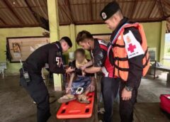 แม่ฮ่องสอน-เรือด่วน ทพ.36 ฝ่าสาละวิน สายน้ำแห่งชีวิต ช่วย ต่อลมหายใจ หญิงวัย 67 ปี ป่วยหอบหืดหนัก รับจากท่าตาฝั่ง ส่งต่อ รพ.สบเมย