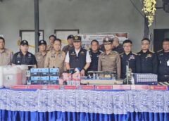 ตำรวจบางละมุงแกะรอยรถต้องสงสัย ทลายโรงงานบุหรี่ไฟฟ้าครบวงจร ยึดของกลางกว่า 100 ล้านบาท