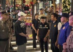 ปทุมธานี-ตำรวจปทุมธานีร่วมกับฝ่ายปกครองตรวจเข้มร้านเหล้ากำชับมีทางหนีไฟและระบบไฟฟ้า หลังเคยเกิดไฟไหม้ร้านเหล้าช่วงนักเที่ยวเพิ่งกลับ