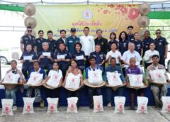 มูลนิธิป่อเต็กตึ๊ง ยกทัพเพิ่มชุดเครื่องอุปโภคบริโภคและค่าพาหนะ แจกจ่ายแก่ผู้ยากไร้ รวม 6,000 ชุด เนื่องในประเพณีทิ้งกระจาด (ซิโกว) ประจำปี พ.ศ. 2569