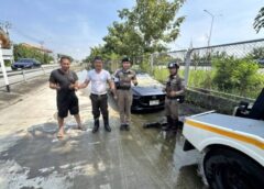 ศจร.ตร. ชื่นชมตำรวจจราจร สน.อุดมสุข ลุยน้ำใช้รถยกกู้รถจมน้ำคลองปักหลัก ส่งคืนเจ้าของเรียบร้อย