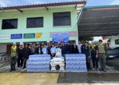 สุพรรณบุรี -กอ.รมน.ร่วมมูลนิธิพาณิชย์สงเคราะห์หอการค้าบรรเทาความเดือดร้อนประชาชนผู้ประสบภัย