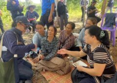 บุรีรัมย์- ยาย 79 หาเห็ดหลงป่าข้ามคืนชิดชายแดนเขมร เผยเห็นแสงไฟแต่ไม่กล้า